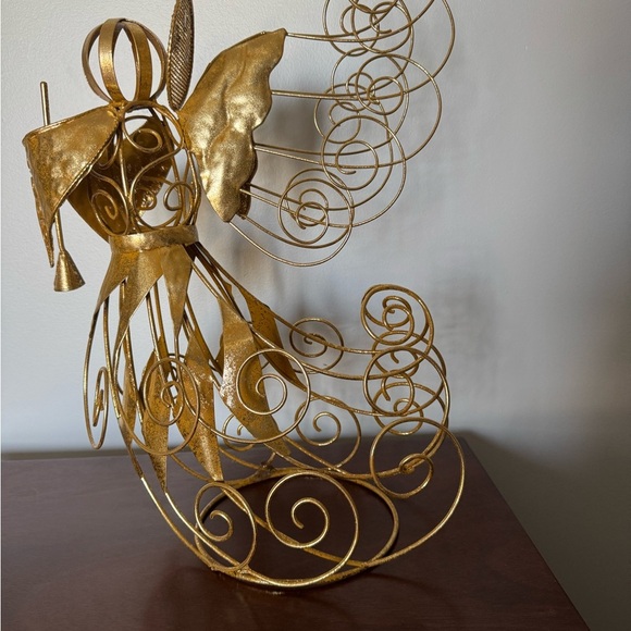 Gold Angel Sculpture tree topper, Candle holder, decorative piece. - Picture 3 of 6